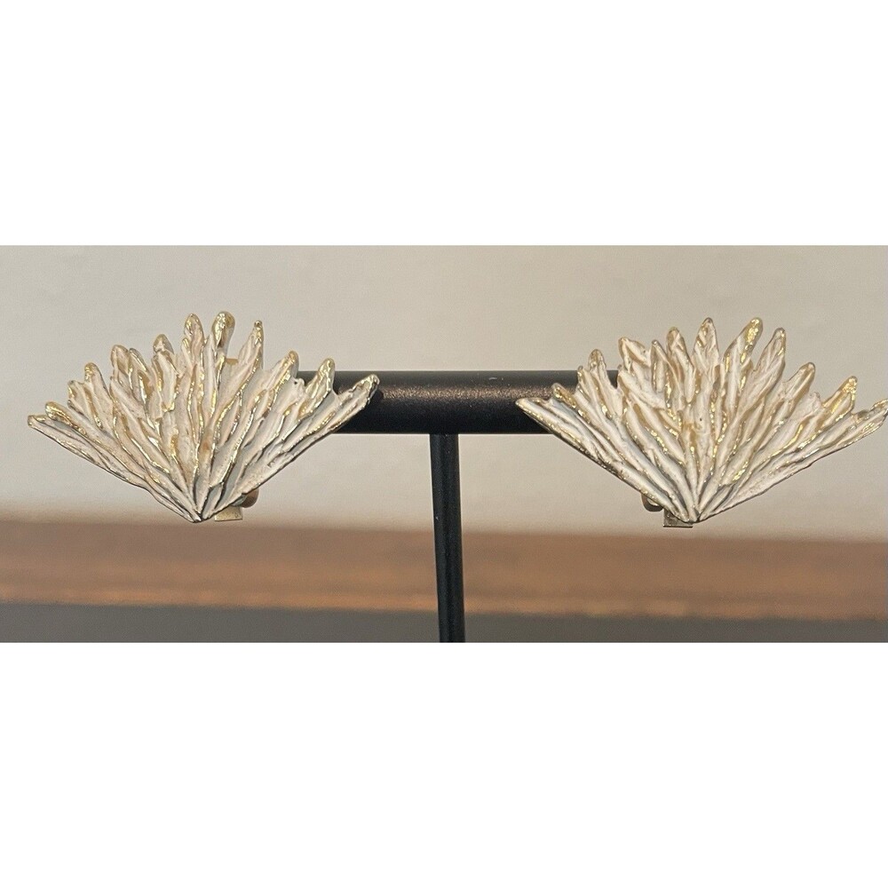 Statement Vintage Coastal Beachy White & Goldtone Clip-On Earrings